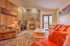 Cozy Winter Park Condo, Walk to Ski Shuttle! Winter Park